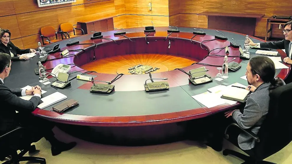Teresa Ribera, Pedro Sánchez, Pablo Iglesias y Salvador Illa, este martes, en la reunión del Consejo de Ministros.