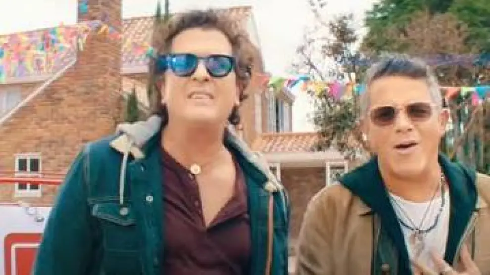 Carlos Vives y Alejandro Sanz en el vídeo de la canción
