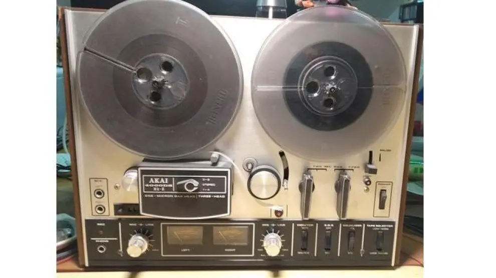 Pletina de bobinas magnetofónica de los años 70.
