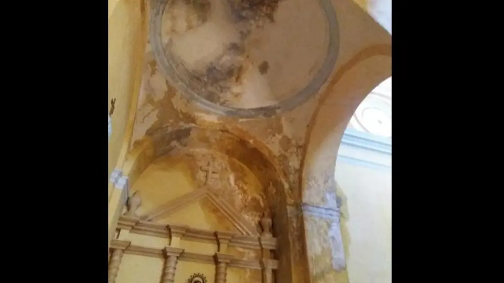 Estado en el que se encuentra la cúpula sobre el altar de la Virgen de los Dolores en la Iglesia de San Pedro