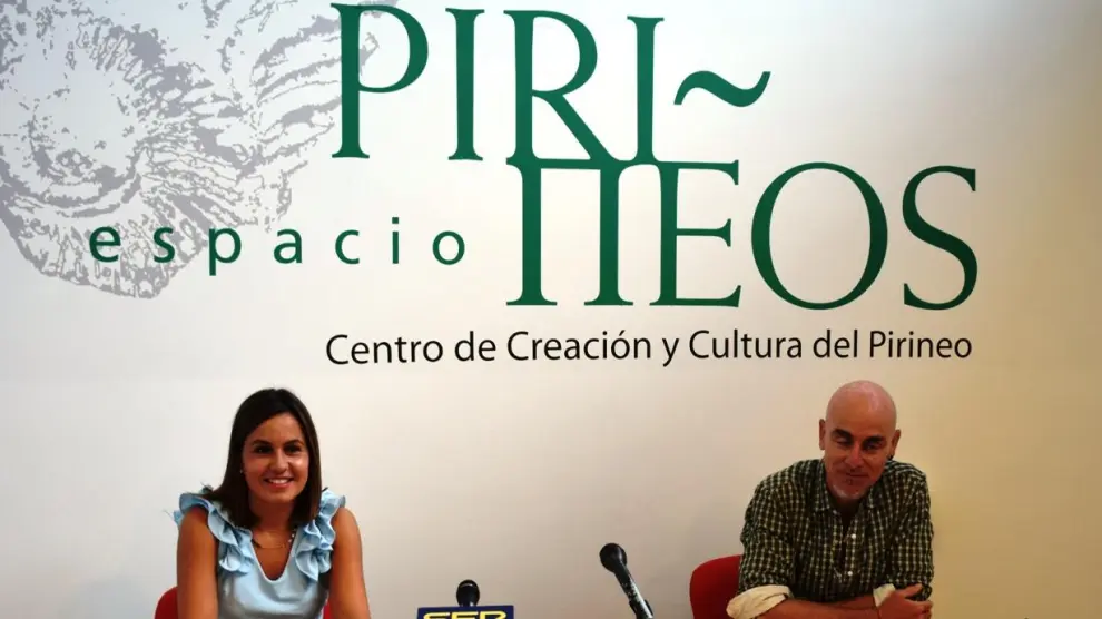 Los profesores del IES de Graus Laura Penella y Guillermo Arazo