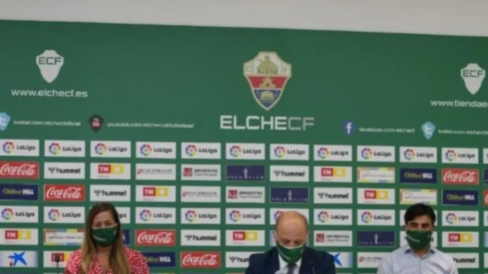 Imagen de la rueda de prensa que ofreció la directiva del Elche CF el pasado día 22 de julio, al poco de iniciarse con conflicto que sigue sin resolverse para la finalización de la competición en Segunda División.