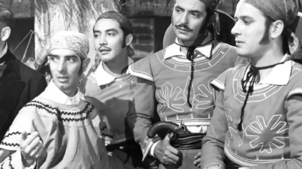 Pedro Infante, a la derecha, en un fotograma de ‘La feria de las flores’, película rodada en 1942.
