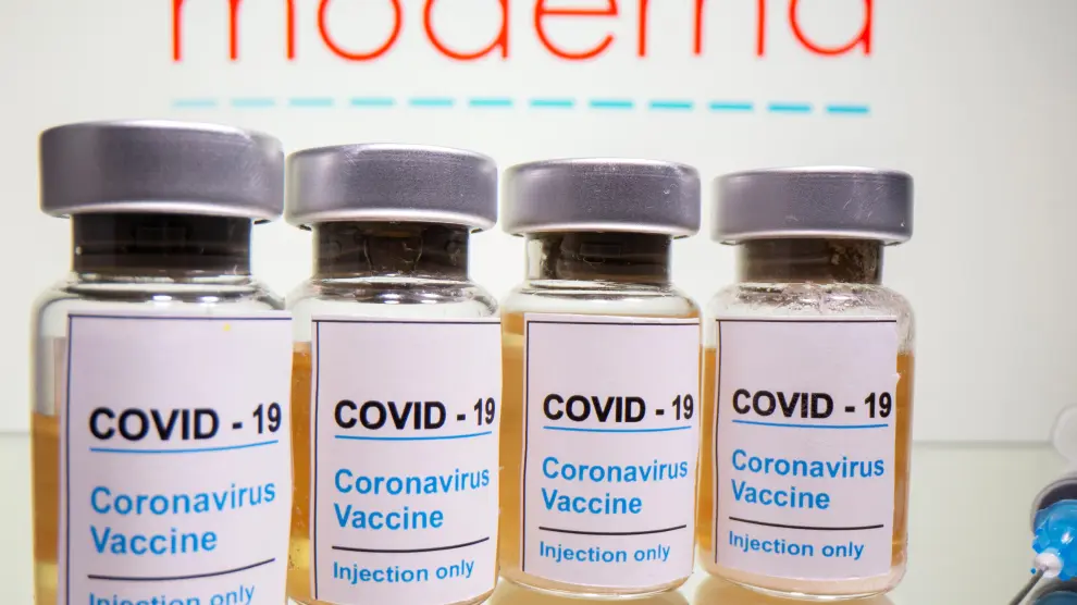Viales de la vacuna desarrollada por Moderna contra el coronavirus.
