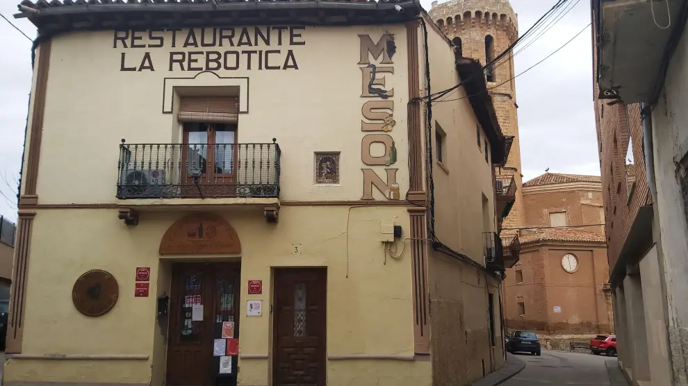El restaurante La Rebotica está en Cariñena y lo regenta la familia Cros-Lacal desde hace 31 años.