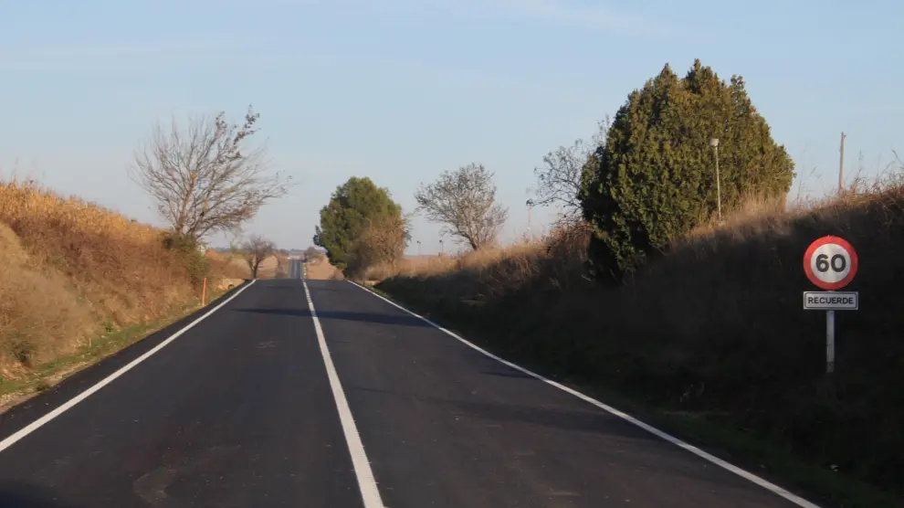 Imagen de la mejora ya hecha del tramo entre el cruce de la A-131, muy cerca de Sariñena, y la localidad de Castelflorite.