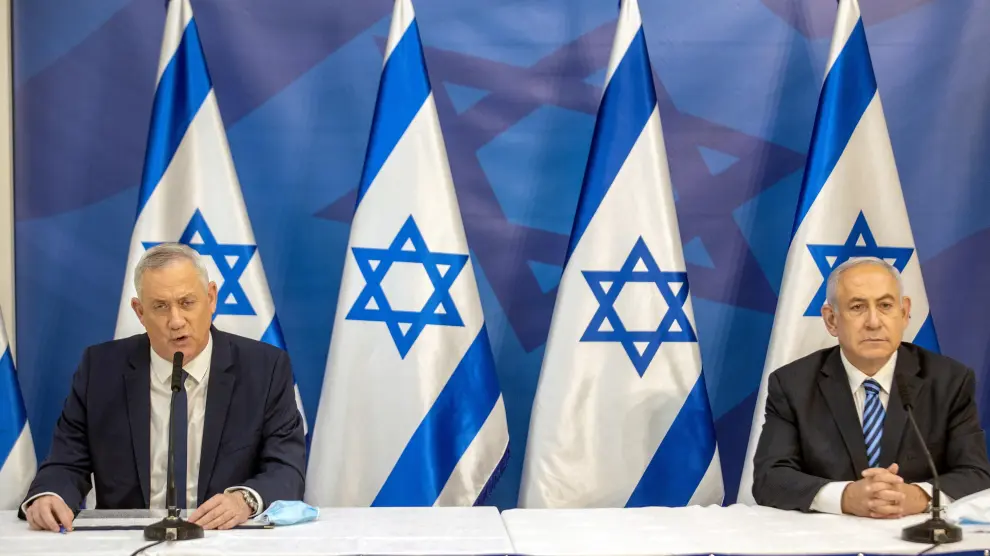 Benny Gantz (izquierda) y Benjamin Netanyahu, este martes en Tel Aviv.