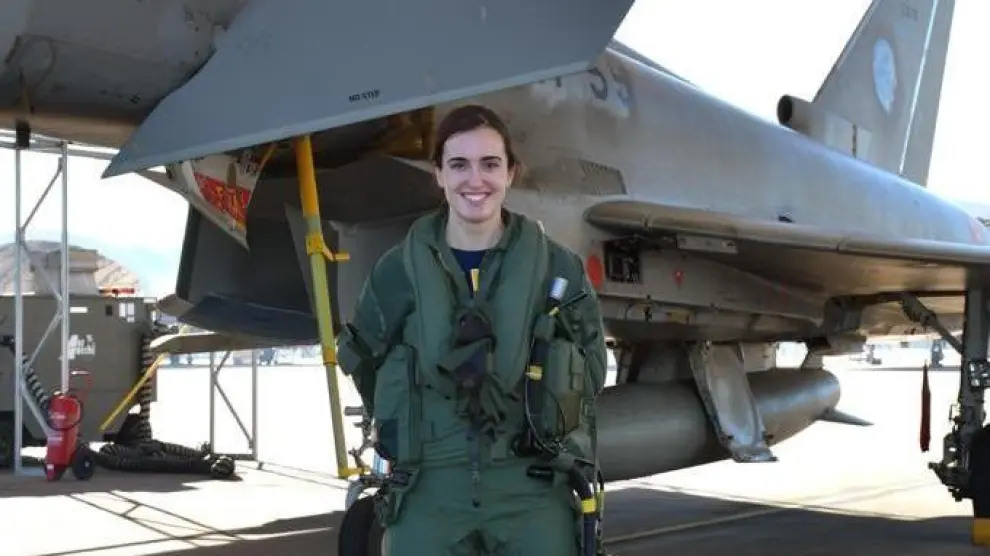 La primera mujer española piloto de un caza de combate Eurofighter