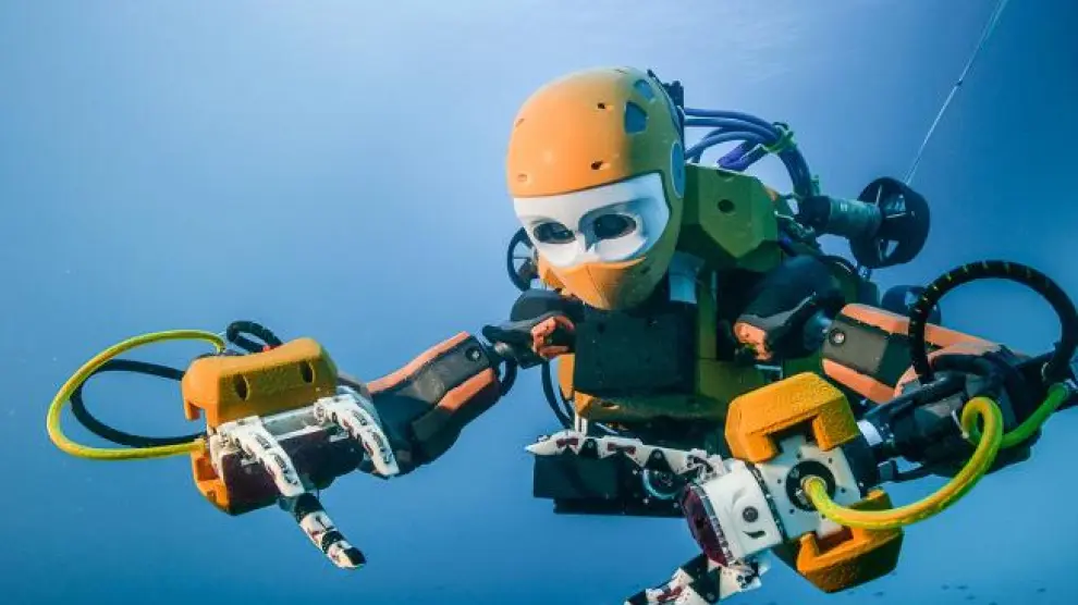 OceanOne, un robot humanoide que bucea para explorar un pecio del siglo XVII