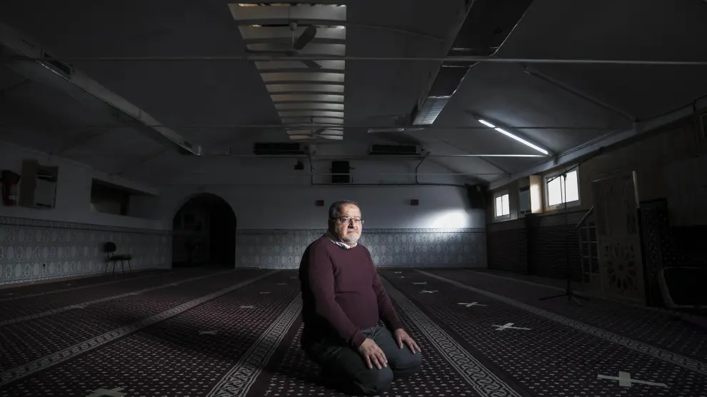 Fawaz Nahhas, delegado de la Comisión Islámica de España en Aragón y presidente de la Comunidad Islámica de Zaragoza, en la mezquita del barrio Oliver.