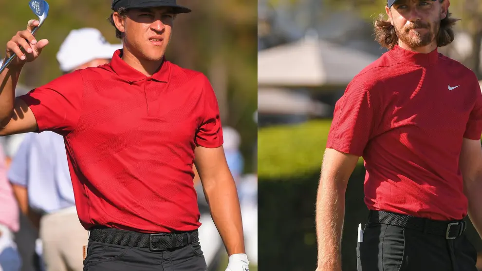 Los golfistas Cameron Champ y Tommy Fleetwood, de rojo y negro en honor al accidentado Tiger Woods.