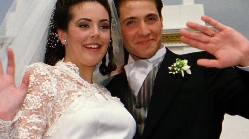 Se cumplen 25 años de la boda de Rocío Carrasco y Antonio David Flores.