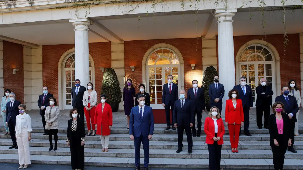 Nueva foto de familia del Gobierno de España, tras la salida de Pablo Iglesias.