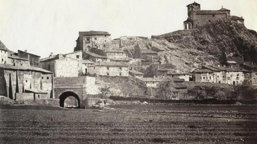 Imagen de la localidad zaragozana de Bubierca tomada en 1862 o 1863