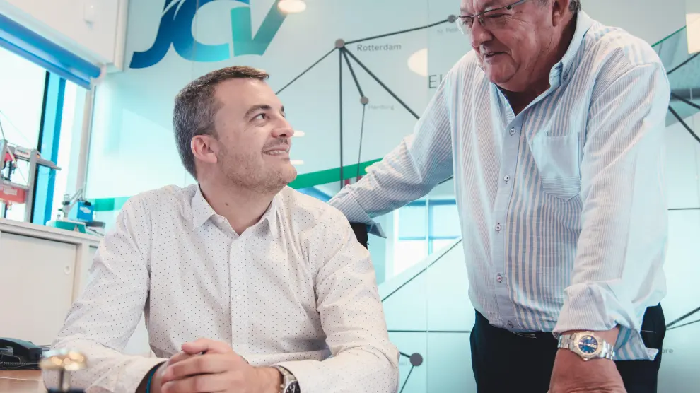Julián Calvo, fundador de JCV, y Óscar Calvo, actual gerente de la empresa.