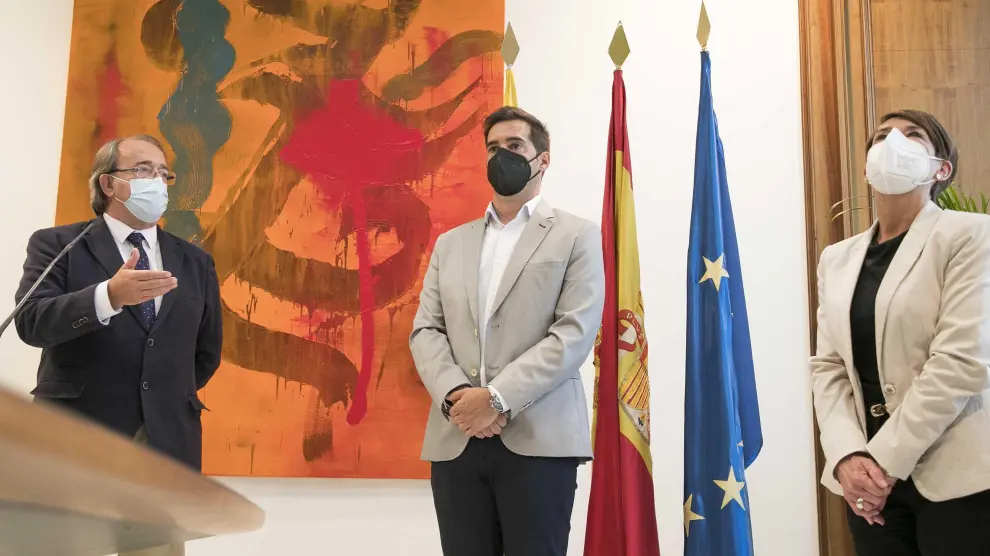 Reunión Pérez Anadón-Teruel por el plan de hostelería
