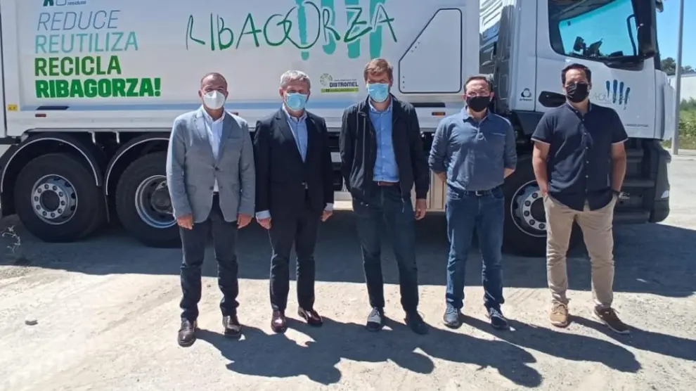 Acto de presentación de la nueva flota de camiones de recogida de residuos de la Comarca de La Ribagorza