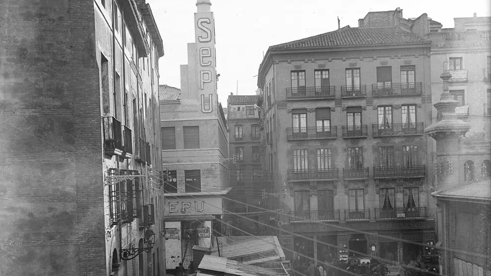 Almacenes SEPU de Zaragoza en la calle Torrenueva en la década de 1930