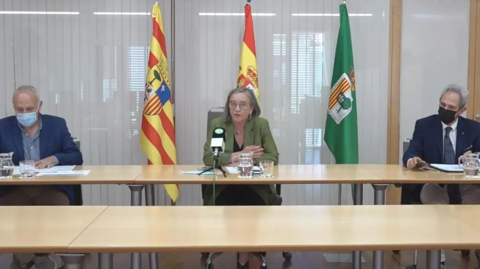 Catalán, Costa y Cored durante la presentación de los bonos Activa Fraga