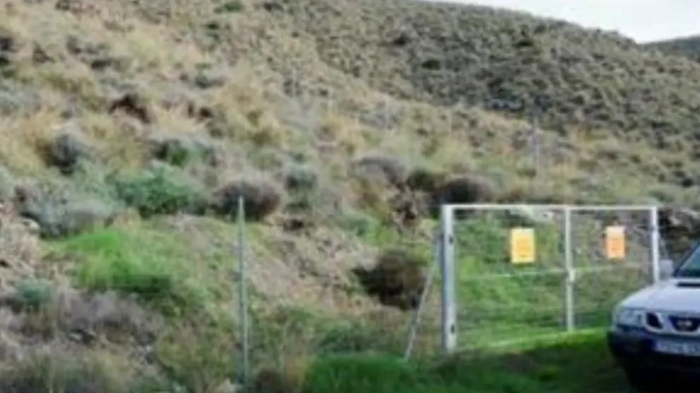 Vallado en una de las zonas de acceso restringido en Palomares (Cuevas del Almanzora, Almería.