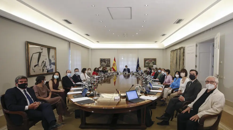 Primera reunión del Consejo de Ministros del nuevo gabinete de Pedro Sánchez.