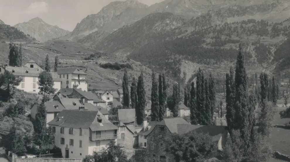 Sallent de Gállego y los Pirineos, circa1932