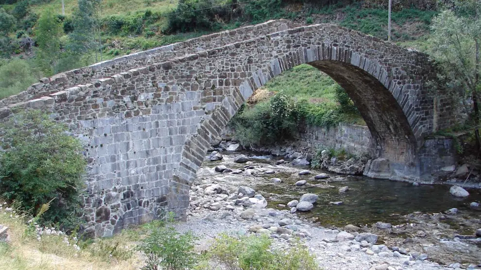 El 'Pon Nou' o Puente Nuevo, un elemento icónico del Camino de Santiago en Aragón.