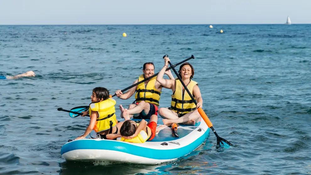 El turismo familiar es el que demanda más las actividades náuticas.