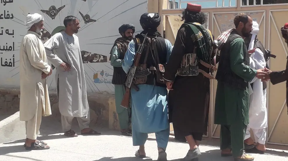 Talibanes en Herat, tras hacerse con el control de la ciudad.