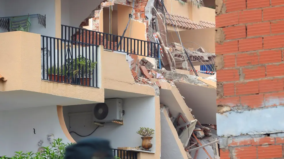El edificio derrumbado en Peñíscola tenía 30 años y colapsó "bastante rápido"