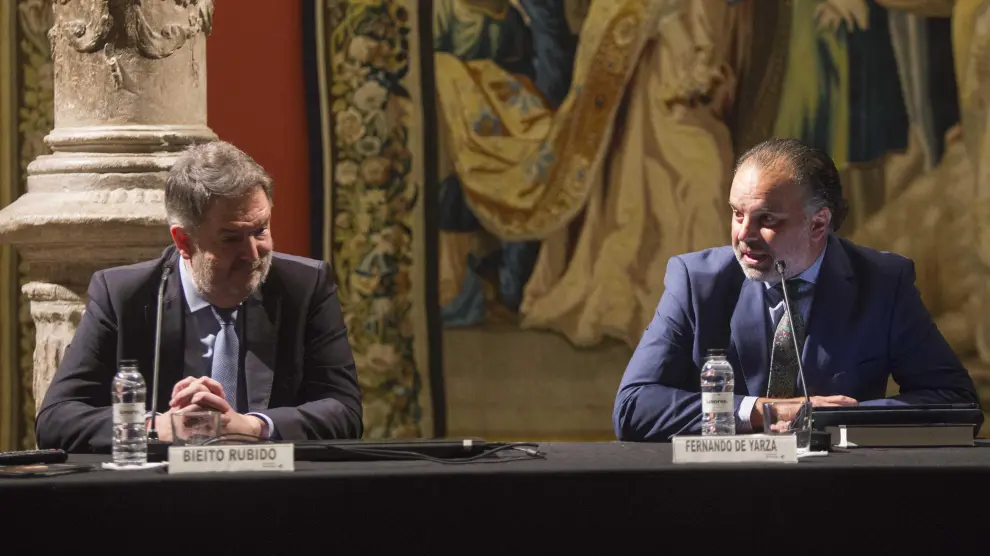 Bieito Rubido y Fernando de Yarza López Madrazo hablaron de periodismo, de política, de la unidad de Esñaña, del nacionalismo.