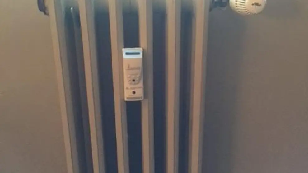 Imagen de una instalación con válvula termostática y repartidor de costes que se hizo en 2016 en una vivienda de Zaragoza.