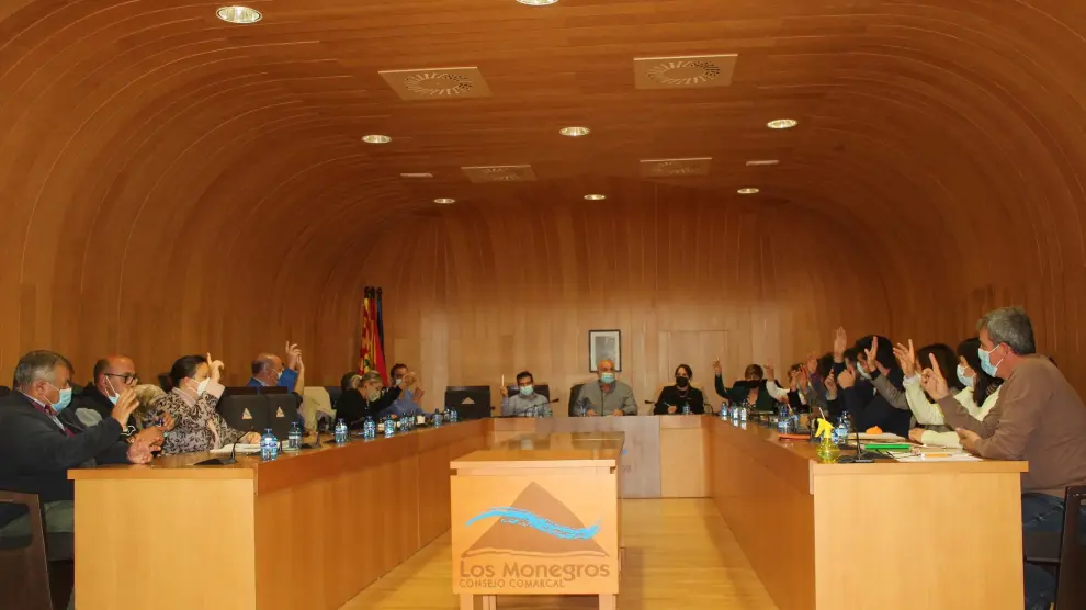 Imagen de la sesión plenaria celebrada en la localidad de Sariñena.