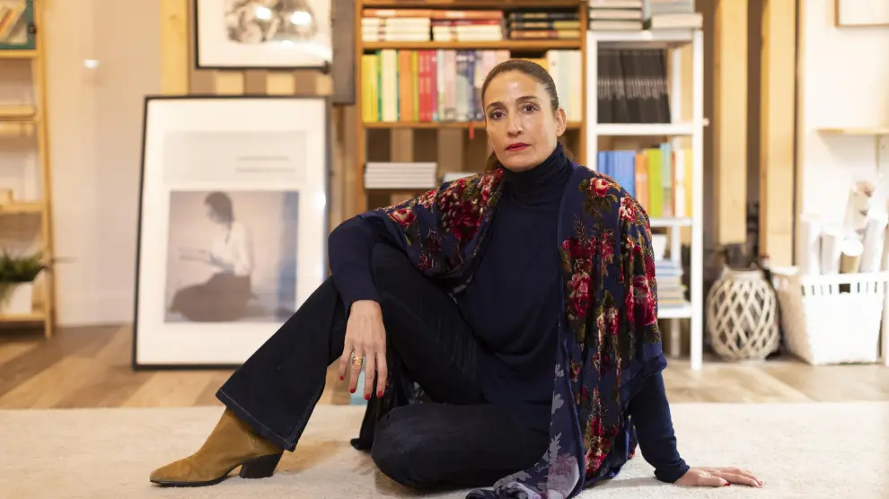 Laura Riñón, en la librería Amapolas en Octubre, que creó a principios de 2019 en Madrid.