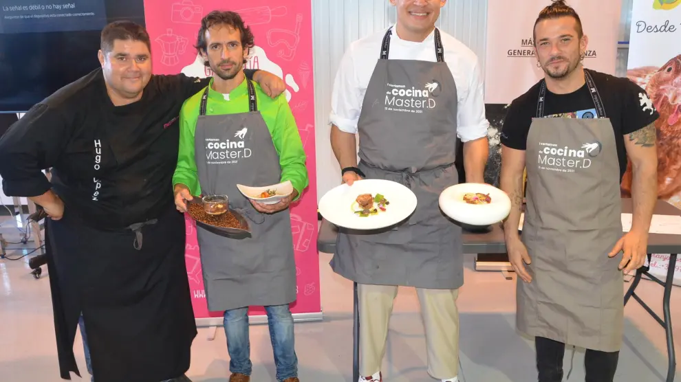 Hugo López, Jesús Jiménez, Ariel Munguía y Carlos Maldonado, con los platos ganadores.