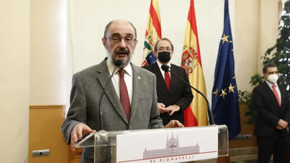 El presidente aragonés, Javier Lambán, en su comparecencia tras la firma del protocolo entre la DGA y la Sareb para comercializar suelo del PTR.
