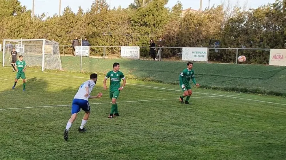 Fútbol Tercera División: Belchite vs. Cuarte.
