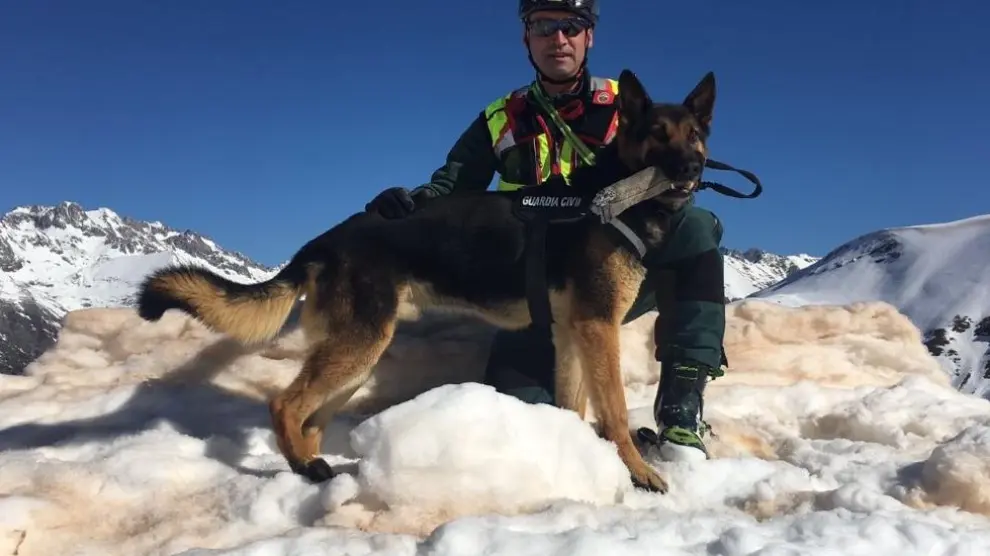 Sergio Orna también ha sido guía de perros de avalanchas.