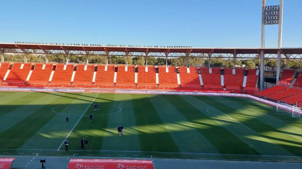 Los jugadores del Real Zaragoza, a su llegada al estadio de los Juegos Mediterráneos de Almería, hora y media antes de partido de esta tarde del sábado.