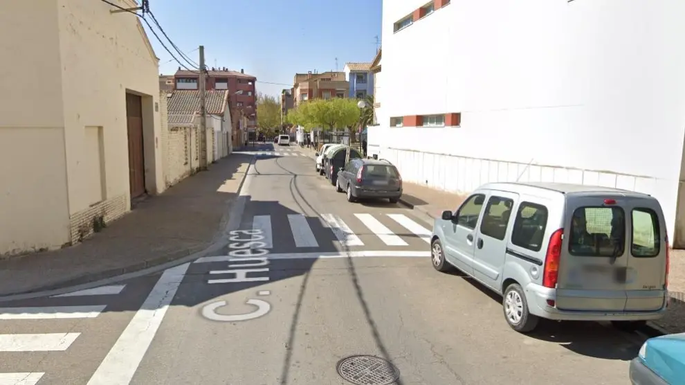 Una imagen de la calle Huesca, una de las afectadas por el corte de agua en Casetas.