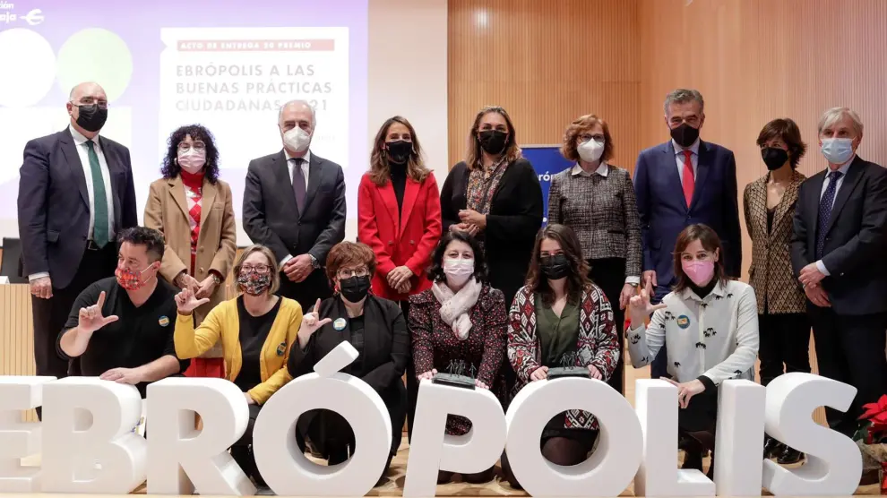 María Navarro entrega el 'XX Premio Ebrópolis a las Buenas Prácticas' a Apsatur