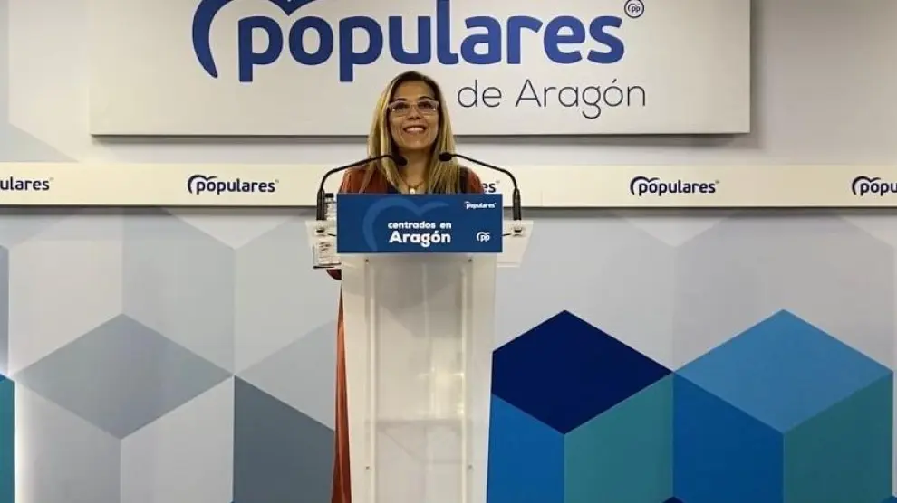 La secretaria general del PP en Aragón, Ana Alós, durante la rueda de prensa.