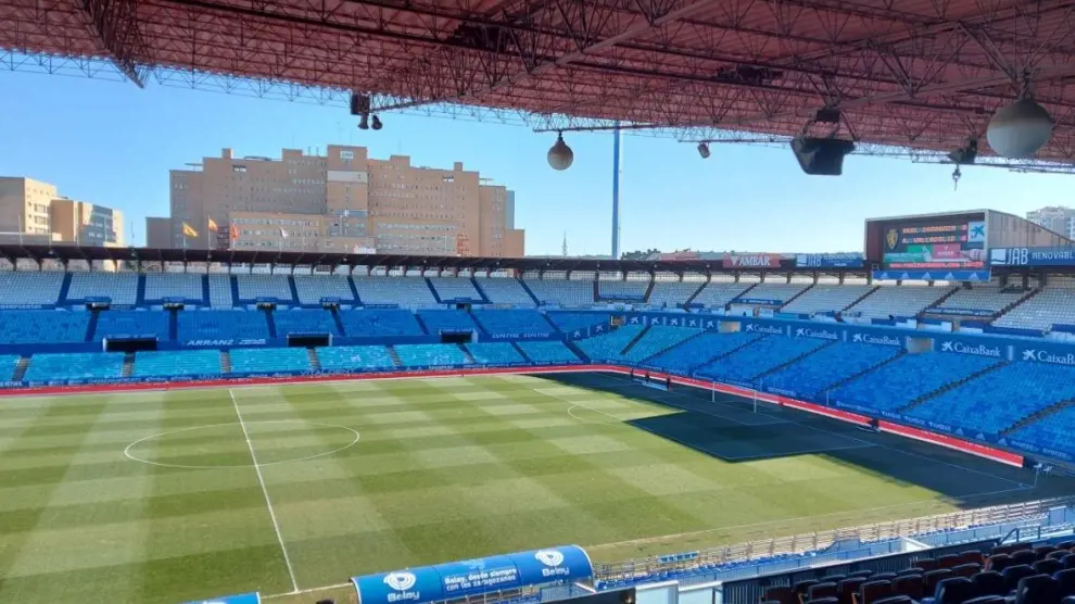 Estadio de La Romareda, dos horas antes del inicio del partido Real Zaragoza-Real Valladolid de este sábado.