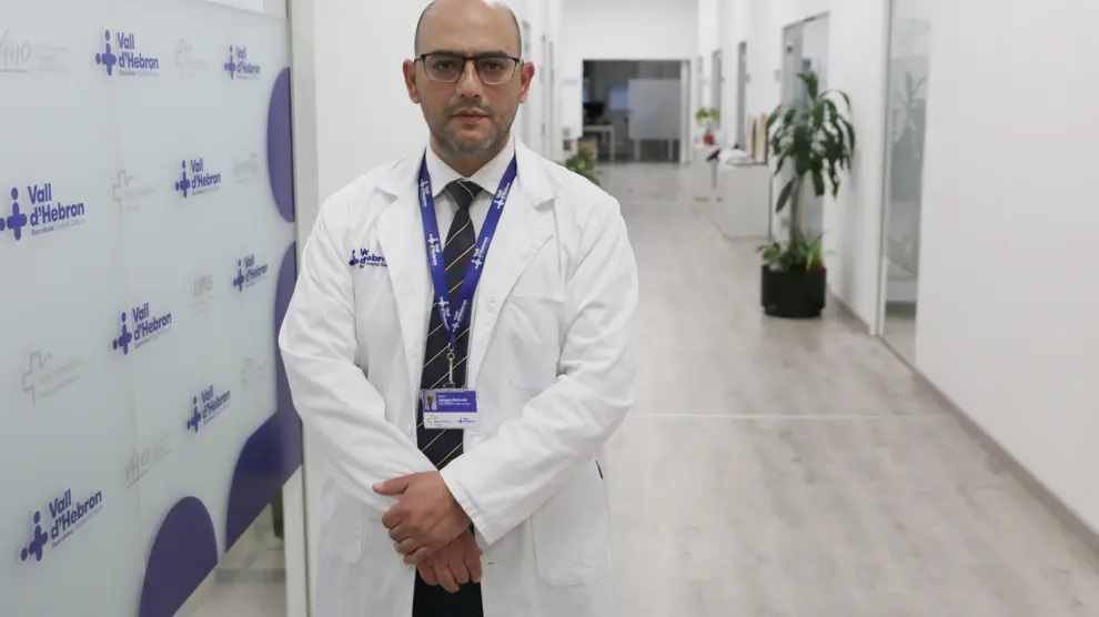 El jefe de Cirugía Torácica y Trasplante Pulmonar del Hospital Vall d'Hebrón, Alberto Jáuregui