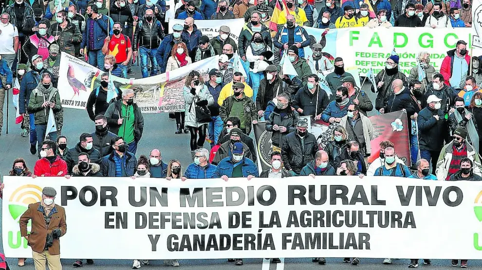 La defensa de la agricultura y la ganadería familiar estuvo presente en la movilización del pasado 23 de enero, aunque no todas las organizaciones agrarias la apoyaron.