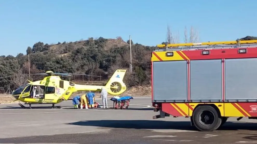 La víctima del accidente ha sido trasladada en helicóptero a un centro hospitalario.