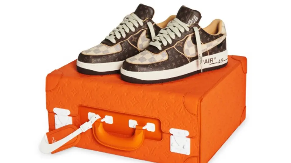 Zapatillas deportivas diseñadas por el recientemente fallecido Virgil Abloh en colaboración con Nike y Louis Vuitton