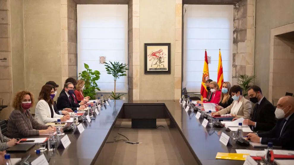 La Comisión Bilateral Estado-Generalitat se ha reunido este viernes en el Palau de la Generalitat.