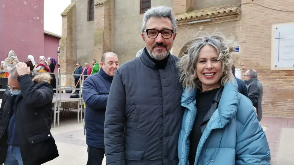 La televisiva Miram Díaz Aroca y Víctor Diego, responsable de relaciones institucionales del Racing de Santander