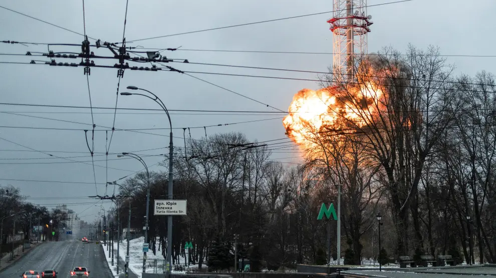 Ataque ruso a la torre de Televisión en Kiev, Ucrania.